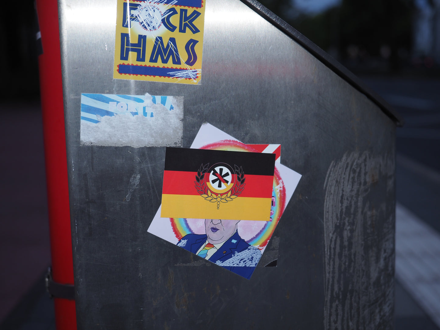 Deutschlandflagge mit Logo - Aufkleber
