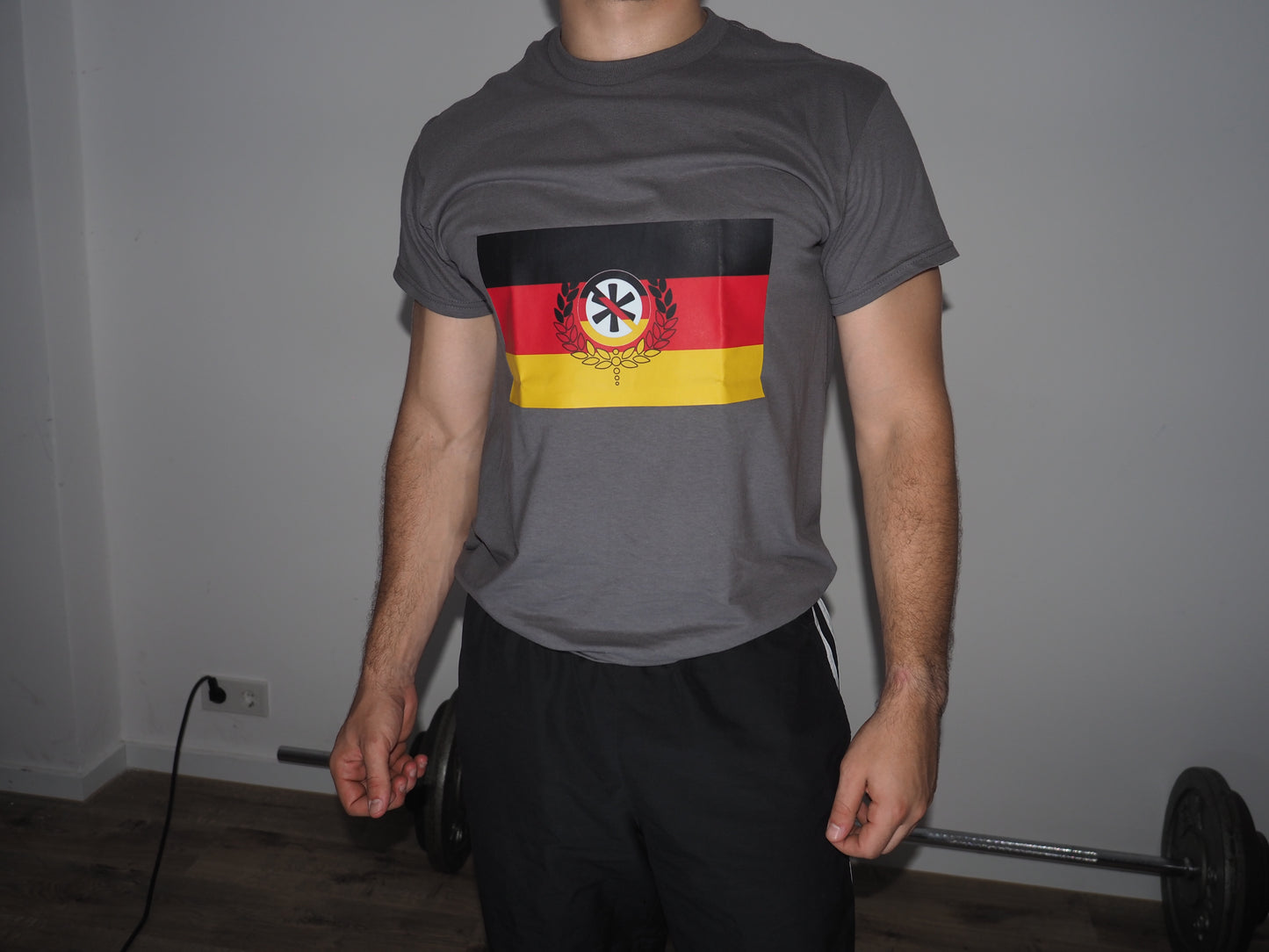 T-Shirt - Deutschlandflagge mit Logo